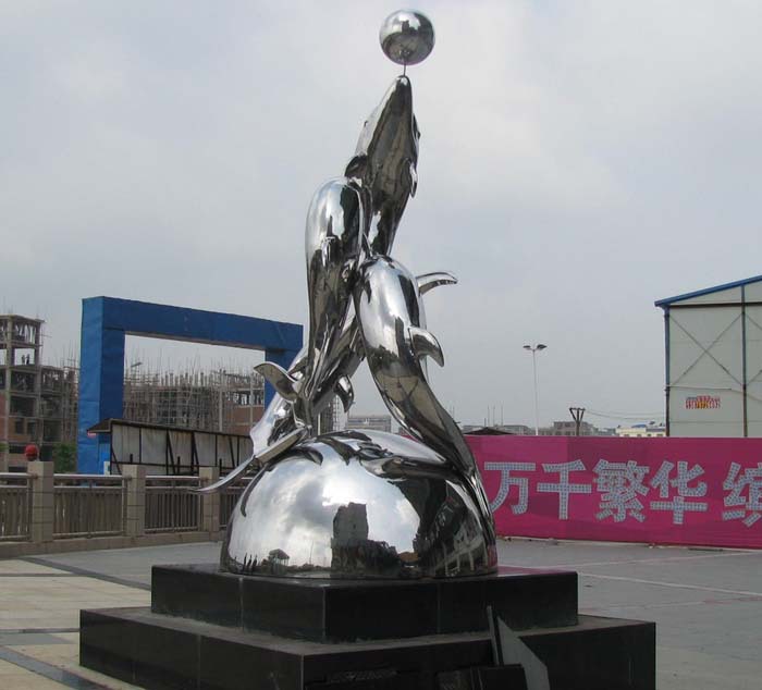 不銹鋼雕塑作品的創(chuàng)作方法